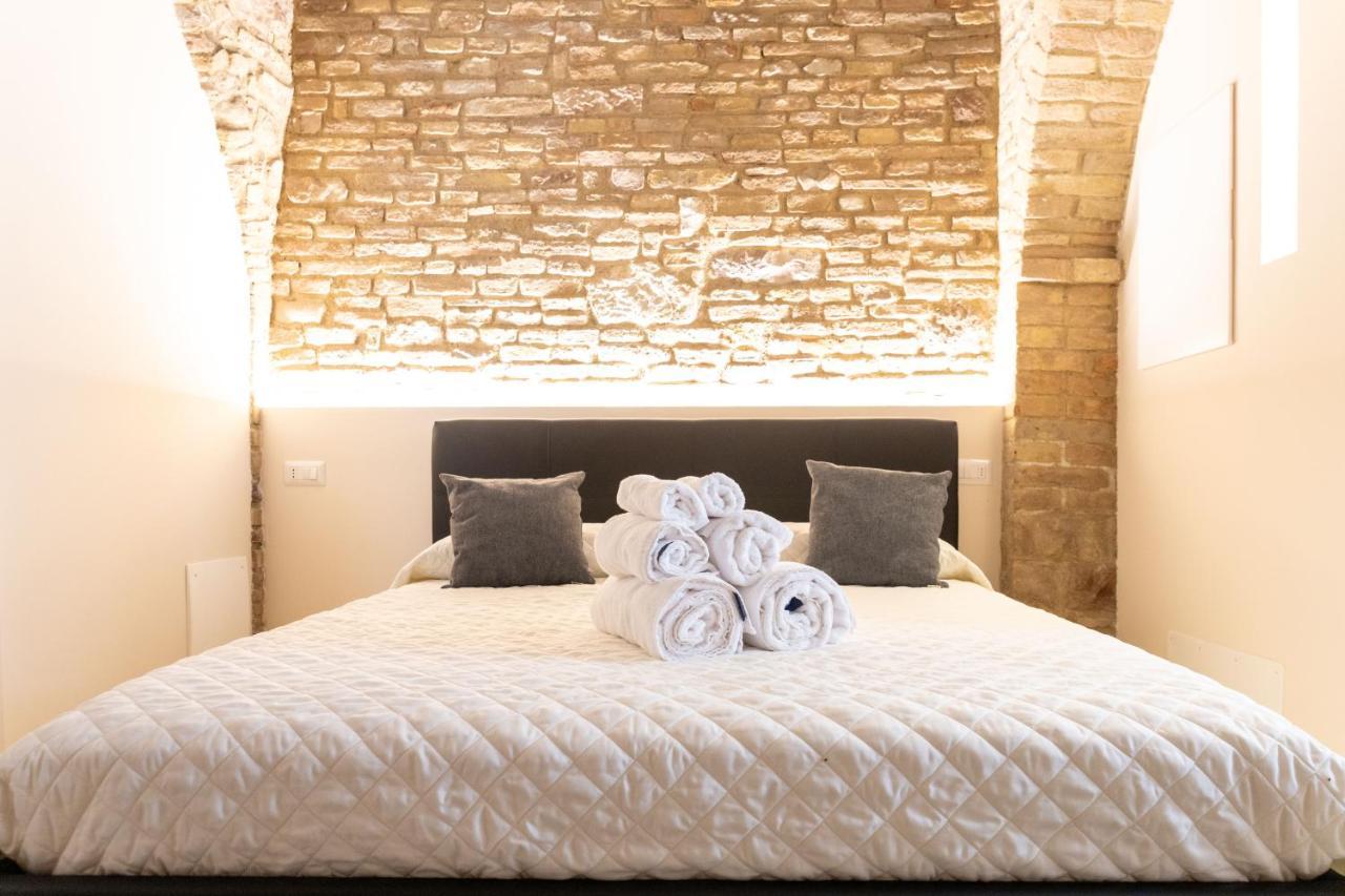 דירות אסיסי Loft Rustico In Centro Storico מראה חיצוני תמונה